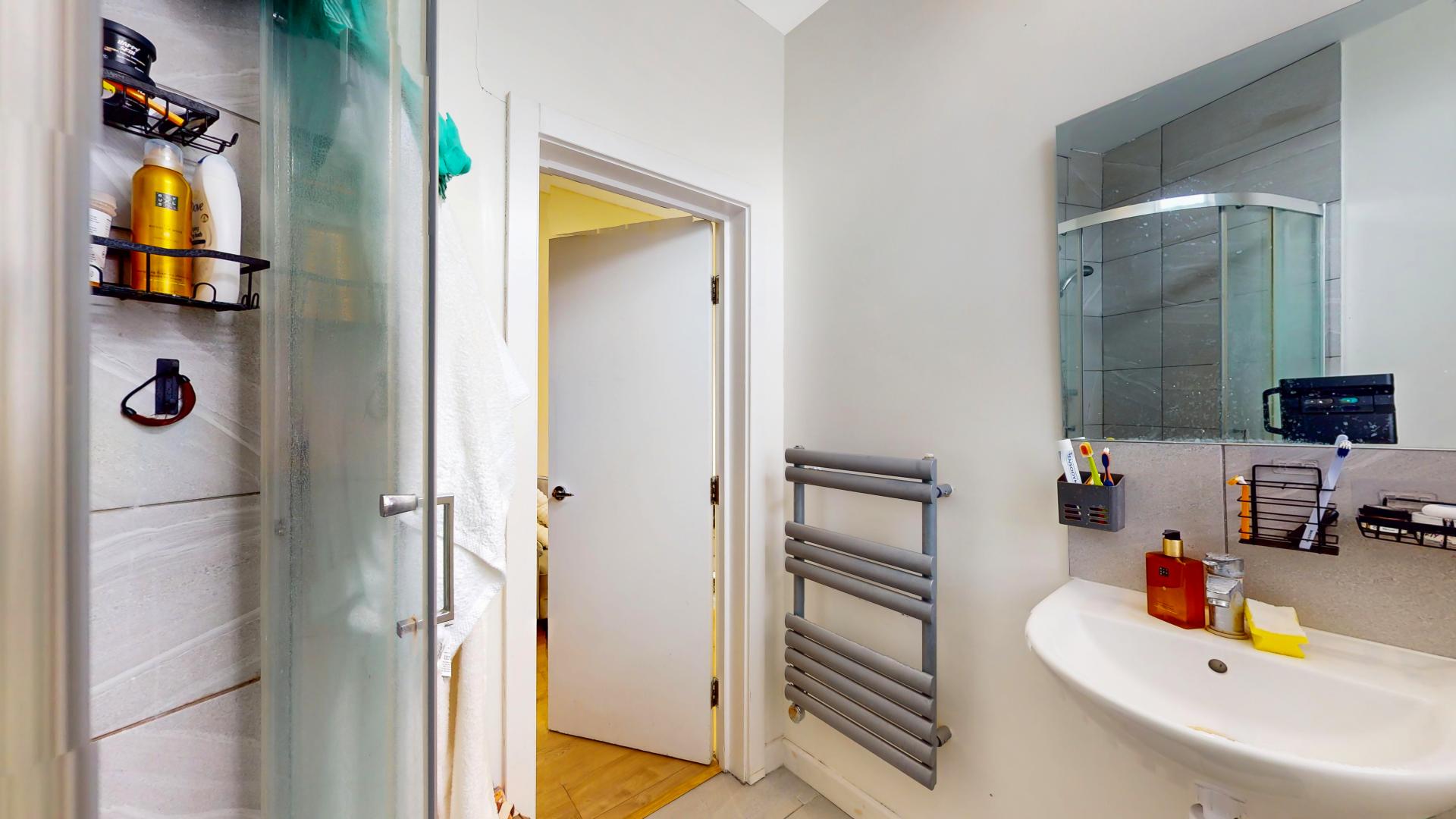 			NEW INSTRUCTION, Studio Apartment, 1 bath, 1 reception Flat			 Sutherland Avenue, MAIDA VALE